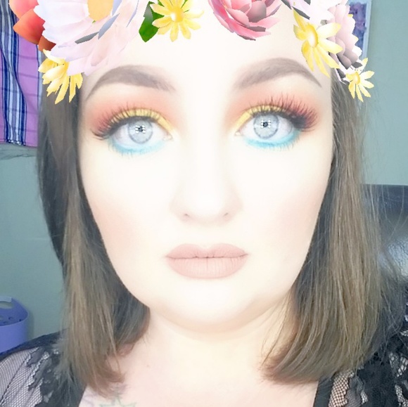 Meet your Posher, Angela - Picture 3 of 4